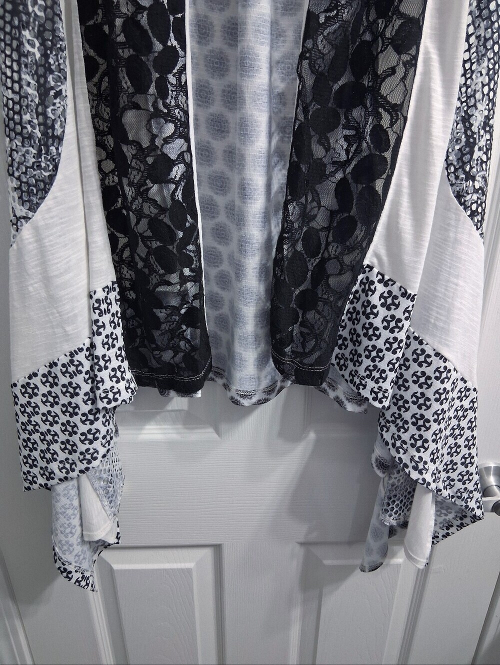 Anes A. Boho Art To Wear Vest Flowy Fairy Hem Lightweight Lace And Panels - Picture 5 of 11
